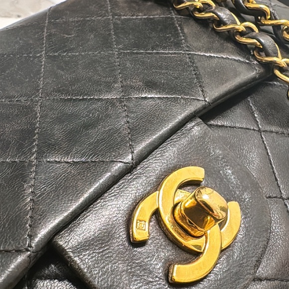 Vintage Chanel Double Flap - Picture 4 of 6